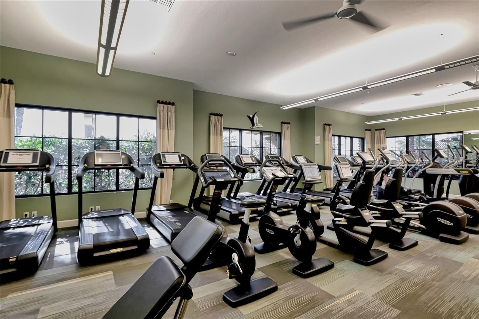ESPLANADE PH I - Residential Lease