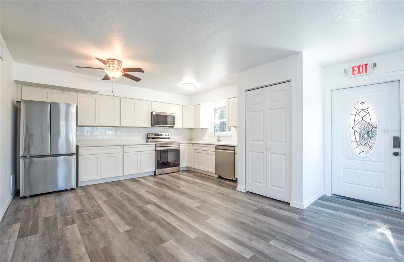 BAHIA VISTA SUB - Residential Lease