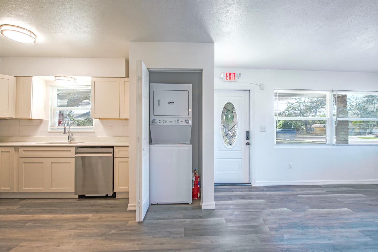 BAHIA VISTA SUB - Residential Lease