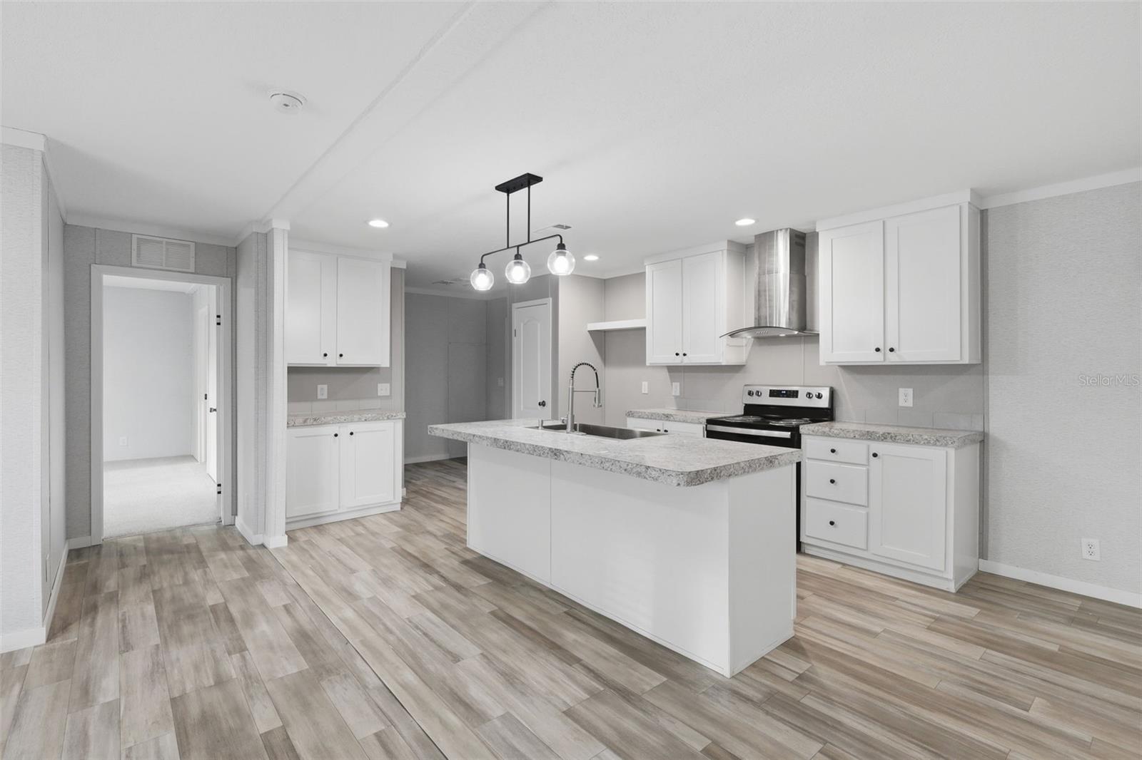 LAKE KATHRYN PARK 4TH ADD - Residential