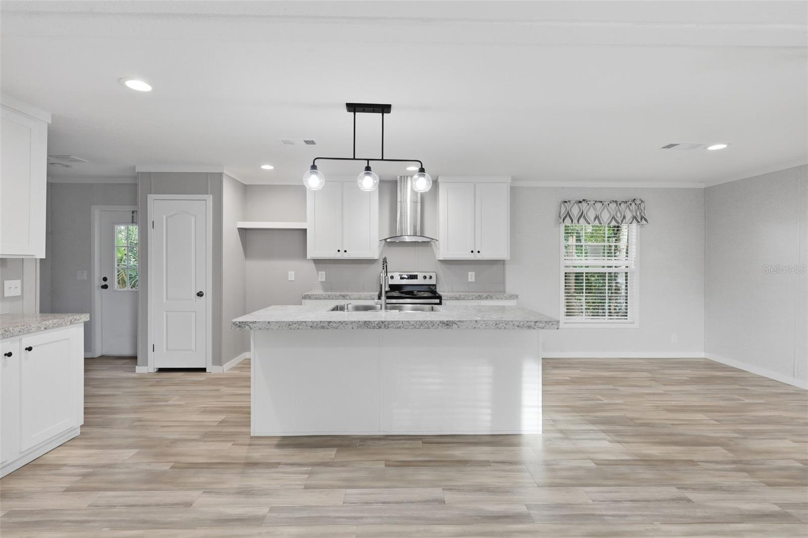 LAKE KATHRYN PARK 4TH ADD - Residential