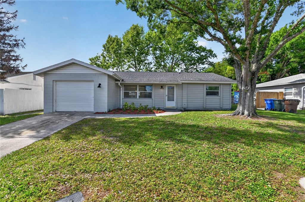 Photo of 1330 Meadowbrook Street, Kissimmee, FL 34744 (MLS # S5158005)