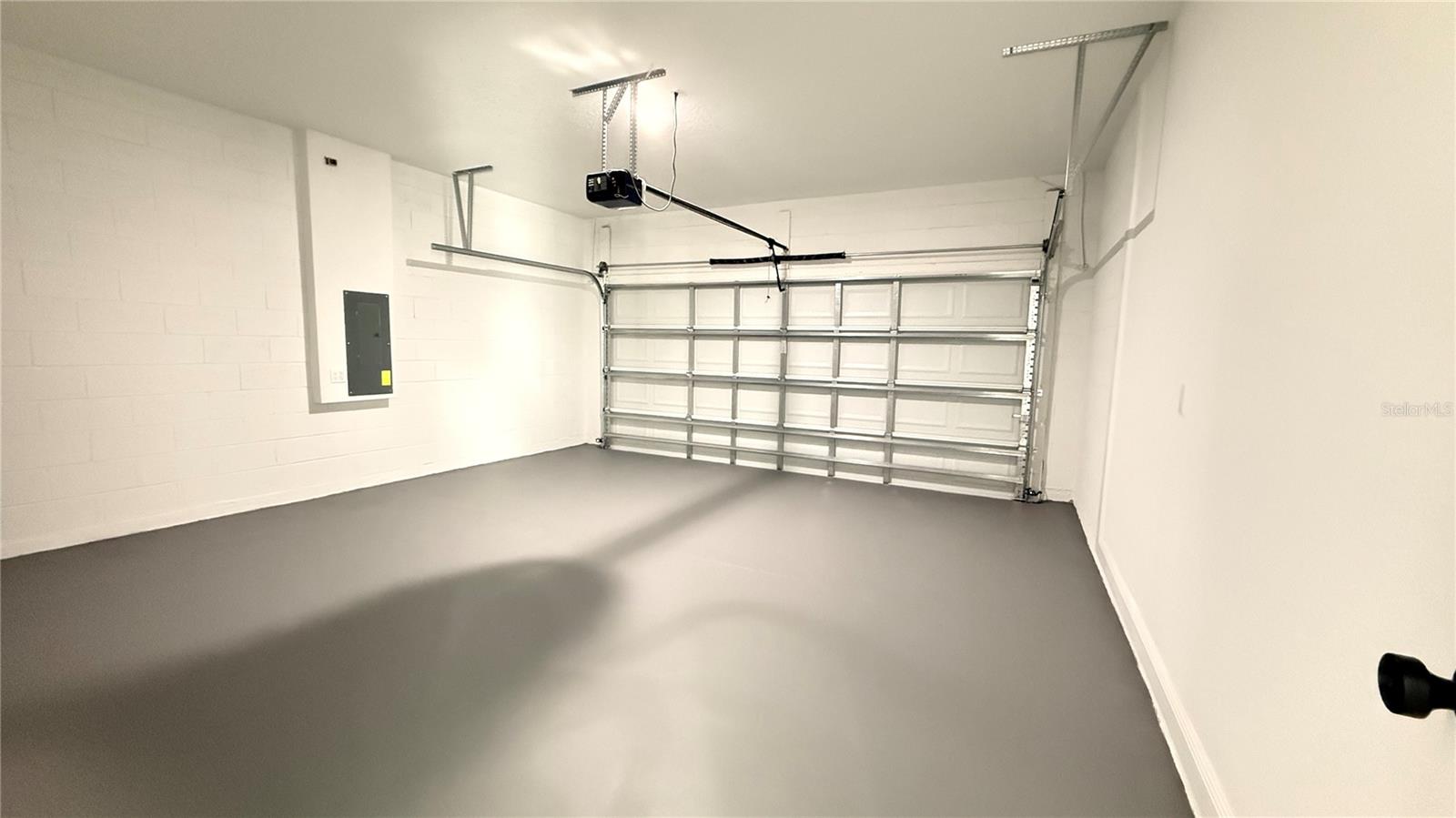 CITRUS SPGS UNIT 08 - Residential Lease