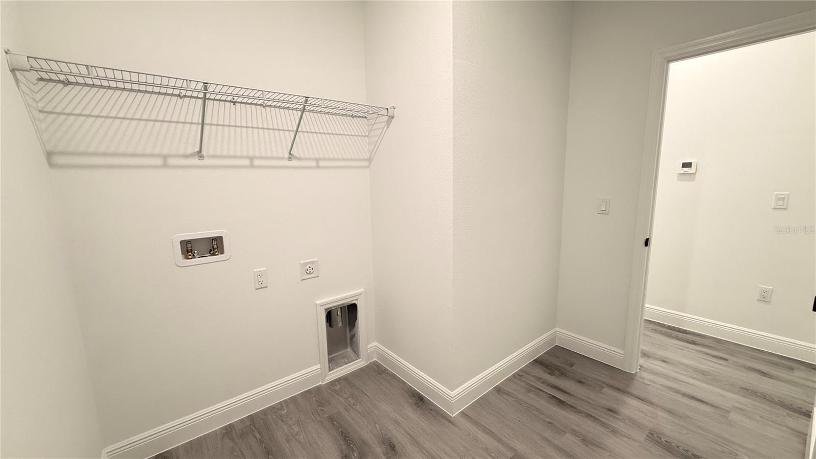 CITRUS SPGS UNIT 08 - Residential Lease