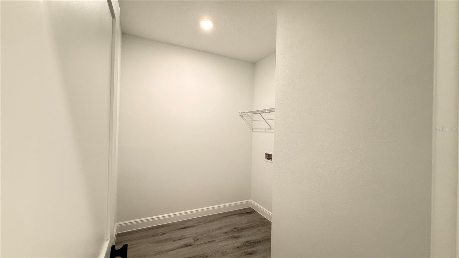 CITRUS SPGS UNIT 08 - Residential Lease