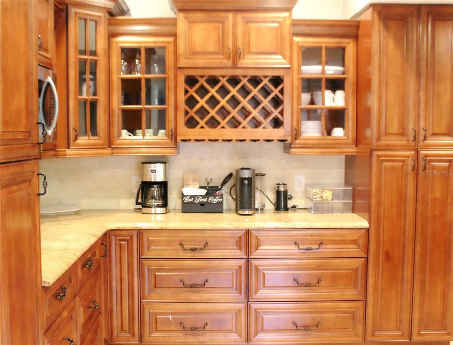 MARYLAND MANOR REV - Residential Lease