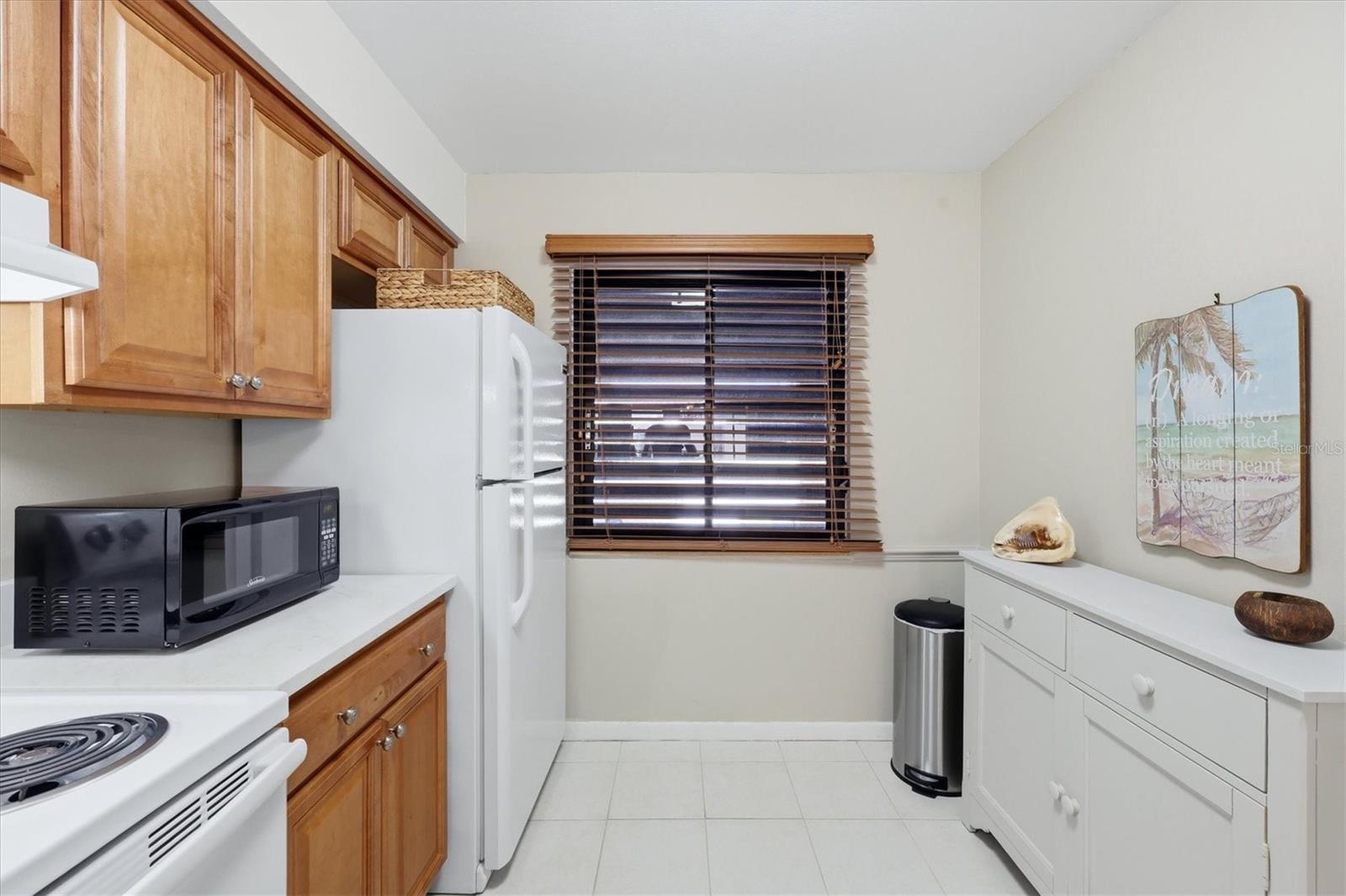 VILLAGE LAKE / THE MEADOWS - Residential