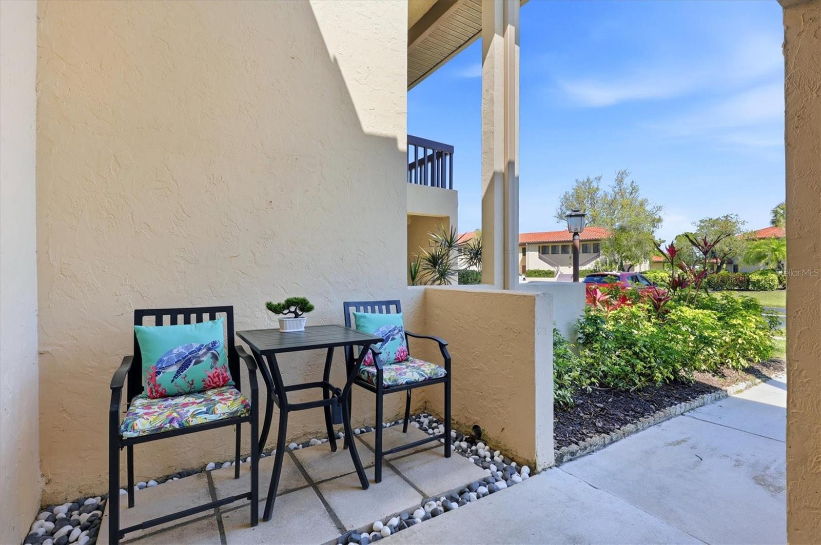 VILLAGE LAKE / THE MEADOWS - Residential