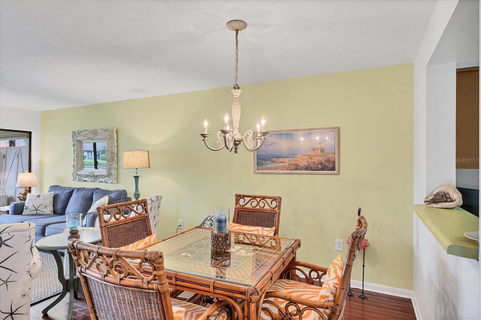 VILLAGE LAKE / THE MEADOWS - Residential