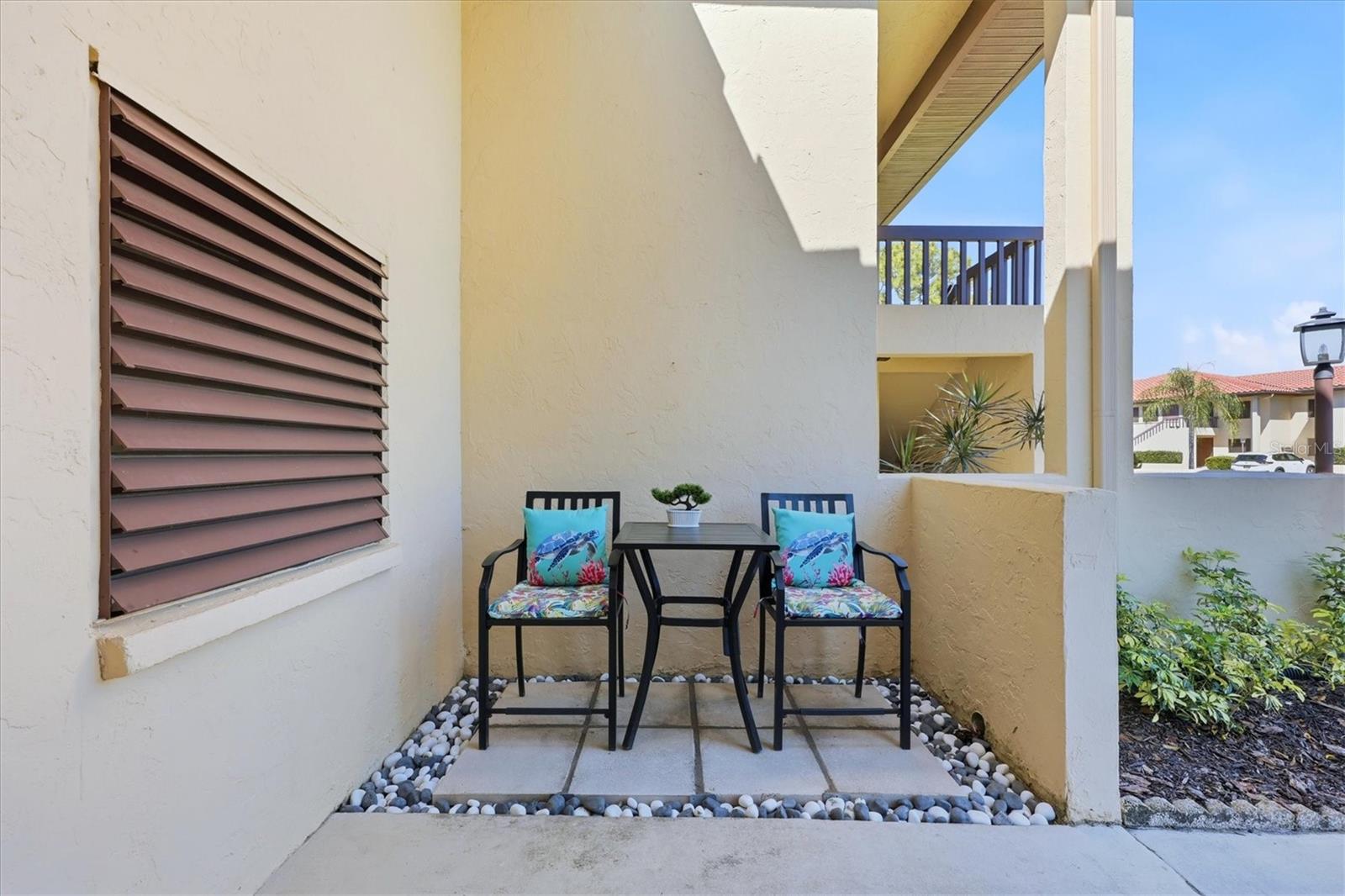 VILLAGE LAKE / THE MEADOWS - Residential