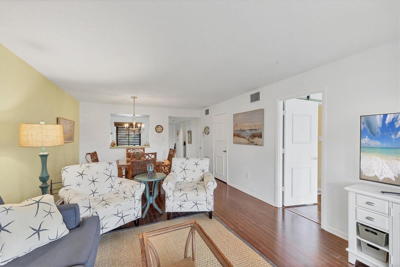 VILLAGE LAKE / THE MEADOWS - Residential