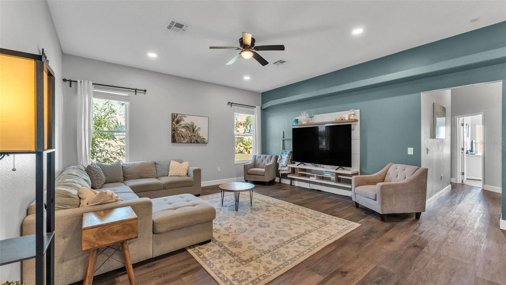 Photo of 3202 Summerland Hills Court, Lakeland, FL 33812 (MLS # L4958263)