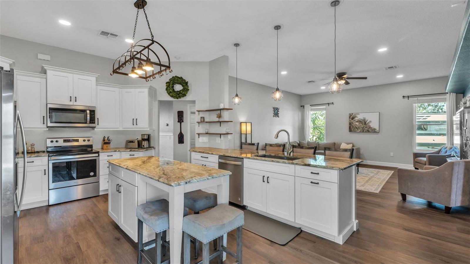 SUMMERLAND HILLS - Residential