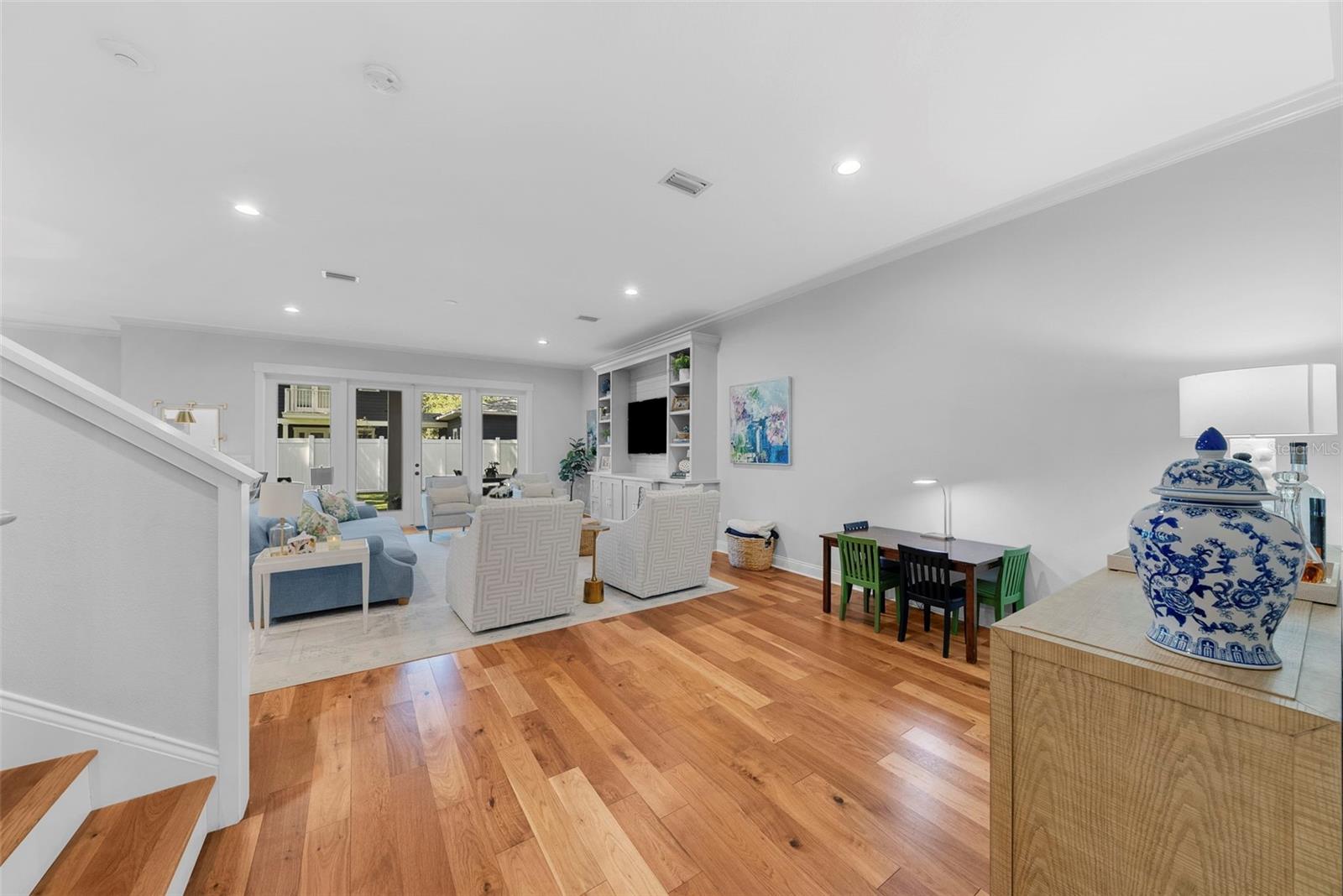 3809 W SAN PEDRO STREET