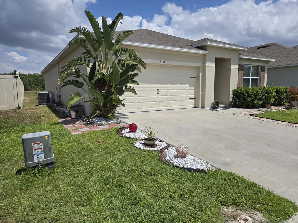 Photo of 3337 Perennial Ln, Kissimmee, FL 34746 (MLS # S5142249)