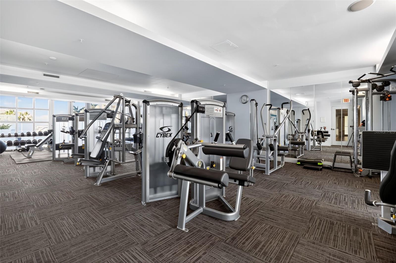 OASIS TOWER 1 - Residential