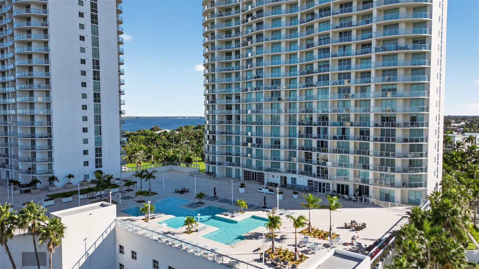 OASIS TOWER 1 - Residential