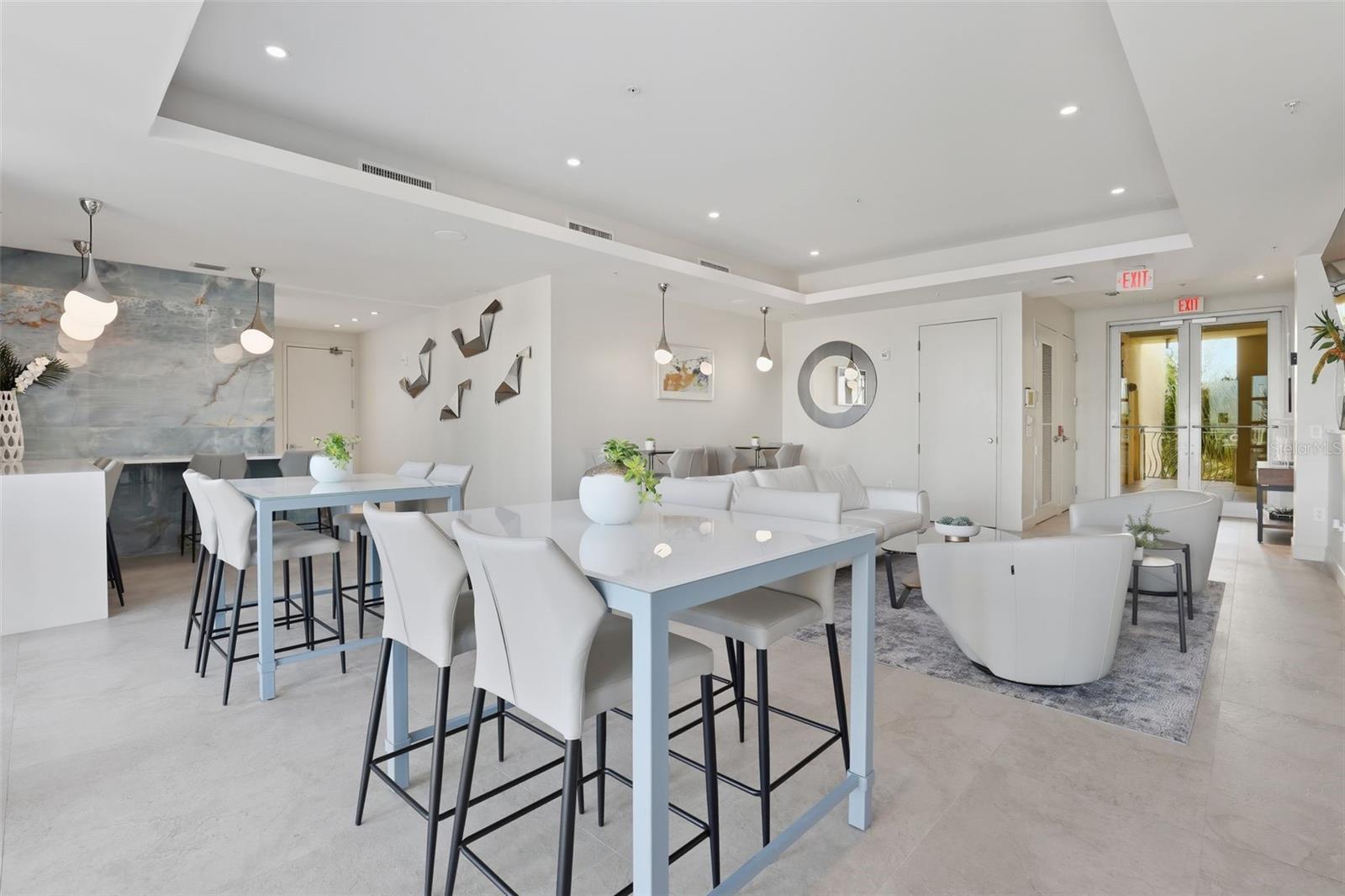 OASIS TOWER 1 - Residential