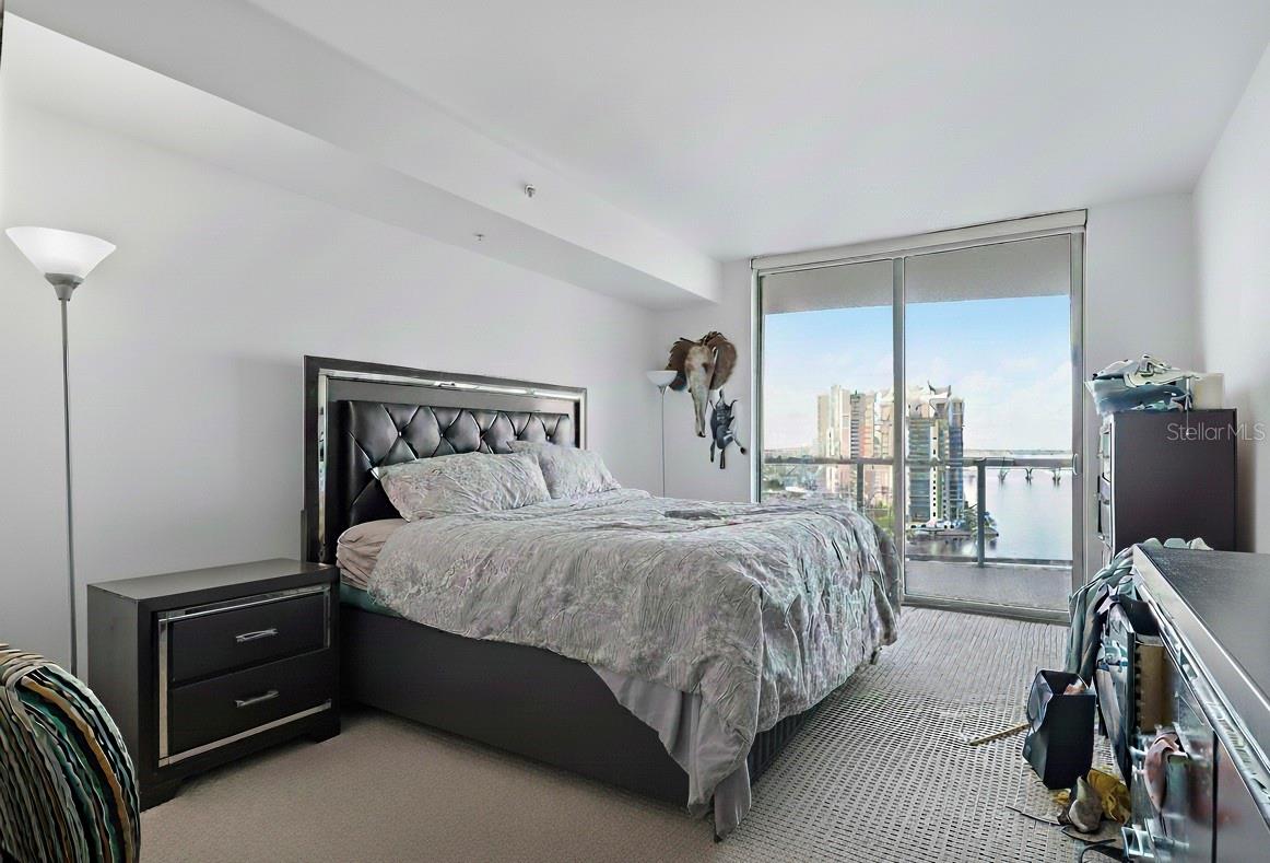 OASIS TOWER 1 - Residential