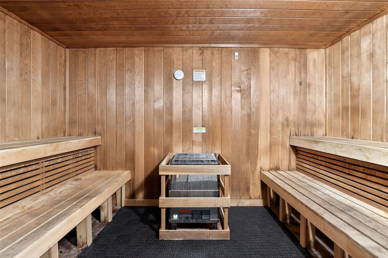 OASIS TOWER 1 - Residential