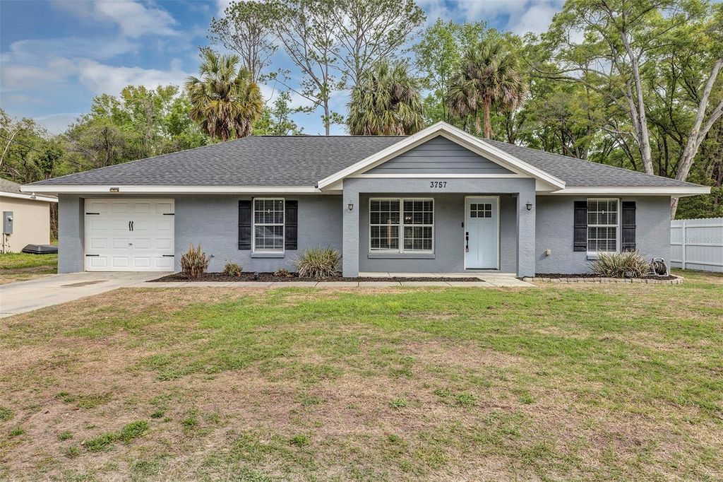 Photo of 3757 SE 133rd Place, Belleview, FL 34420 (MLS # G5110159)