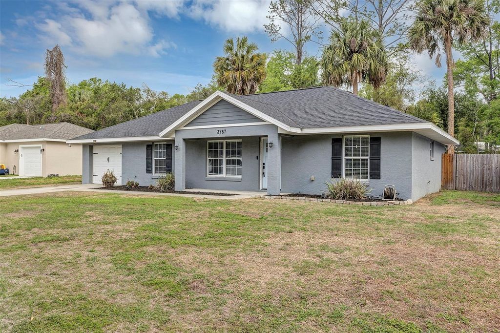 Photo of 3757 SE 133rd Place, Belleview, FL 34420 (MLS # G5110159)