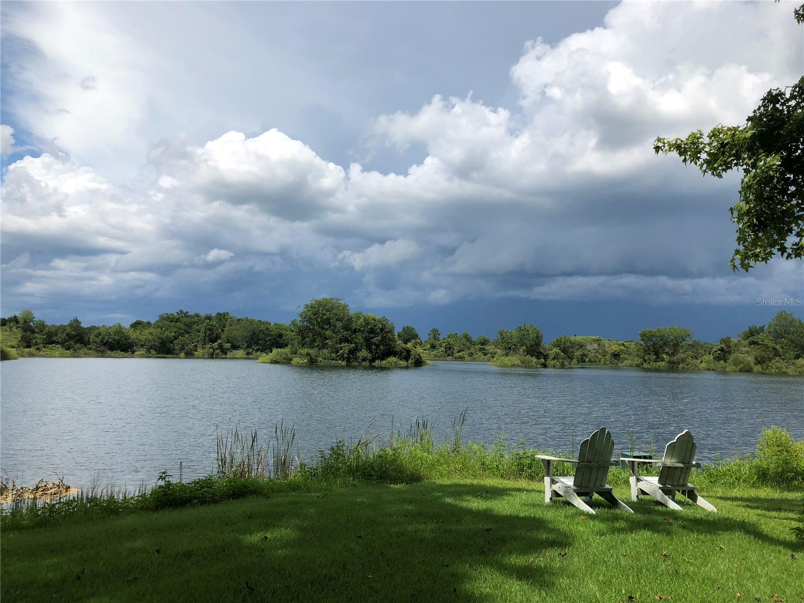QUARRY LAKES - Farm