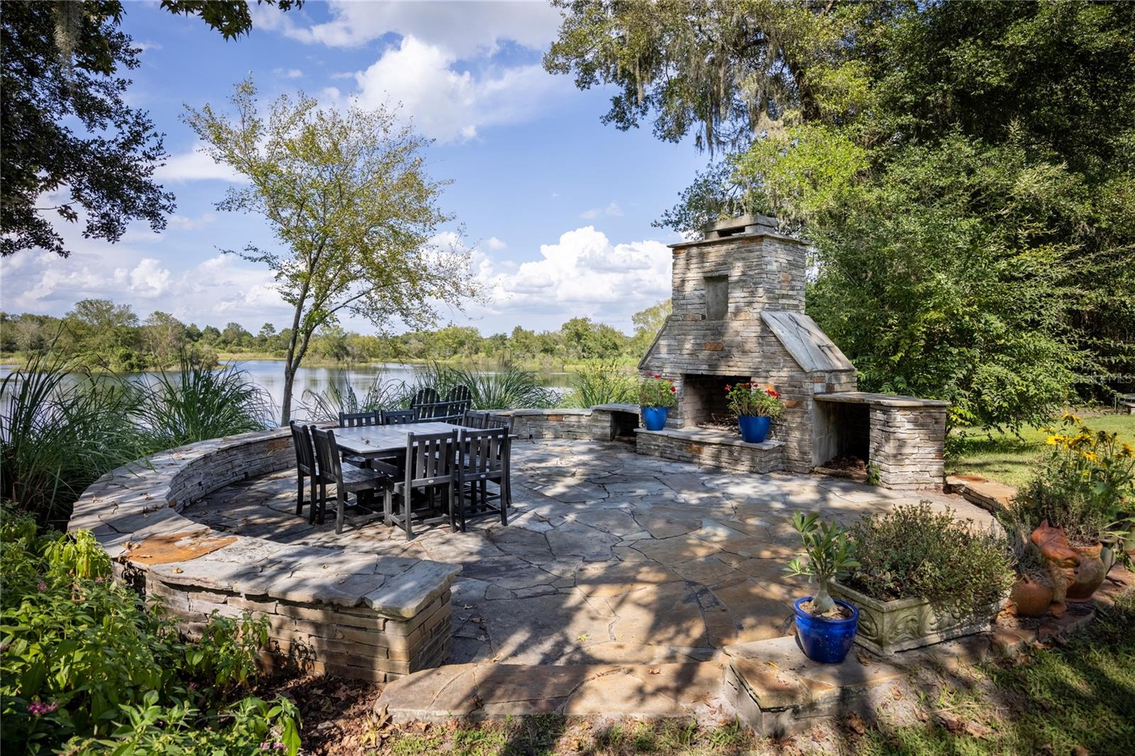QUARRY LAKES - Farm