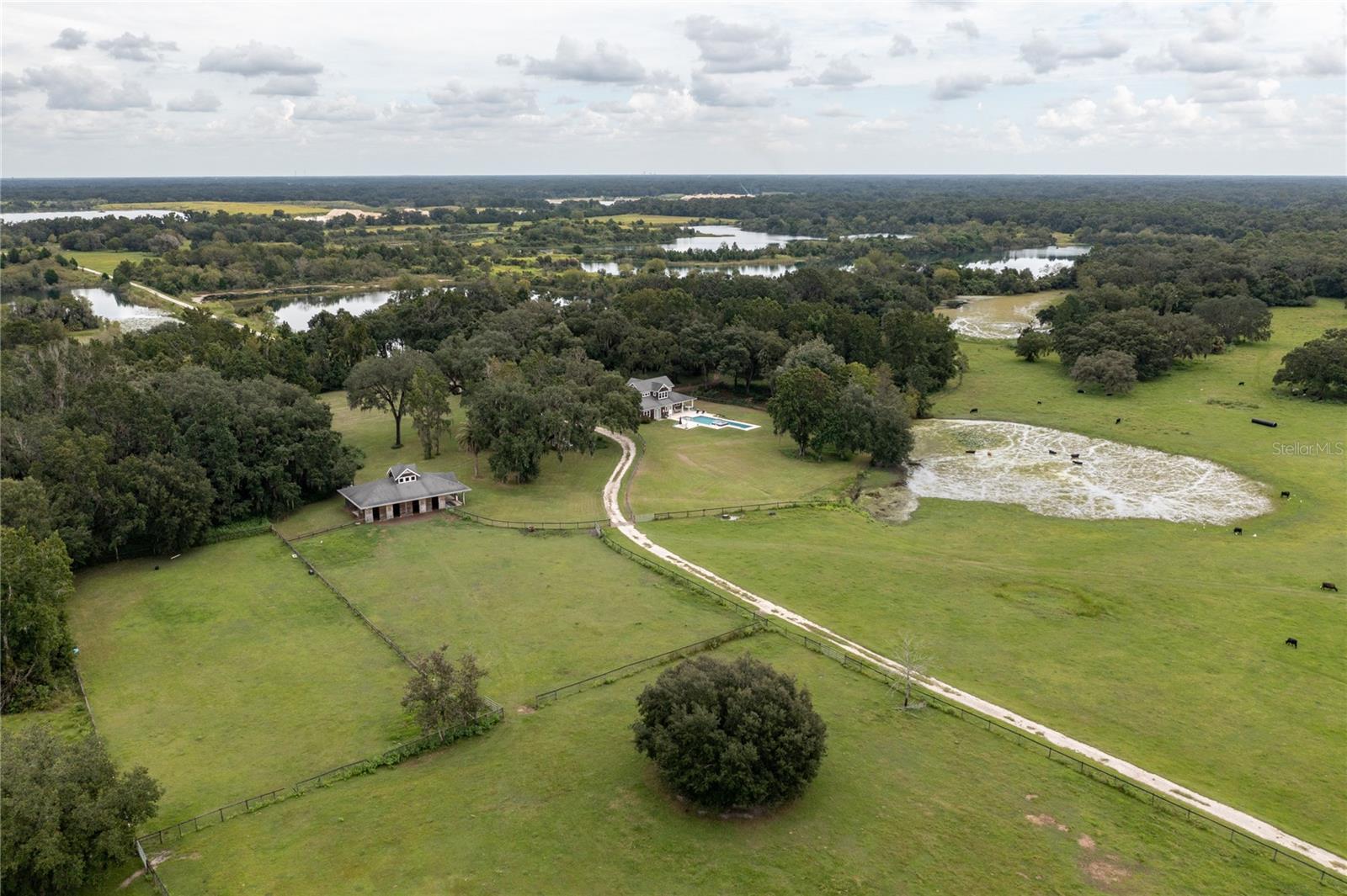 QUARRY LAKES - Farm