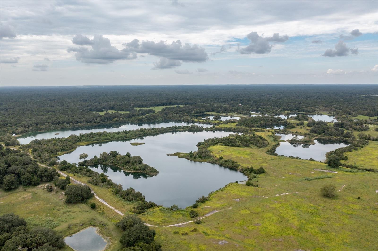 QUARRY LAKES - Farm