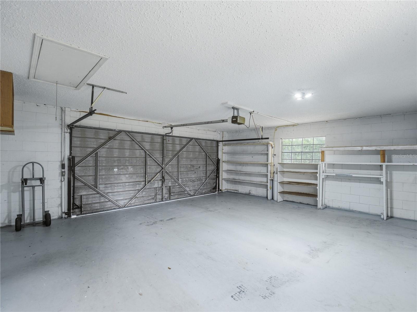 CADILLAC HOMES - Residential