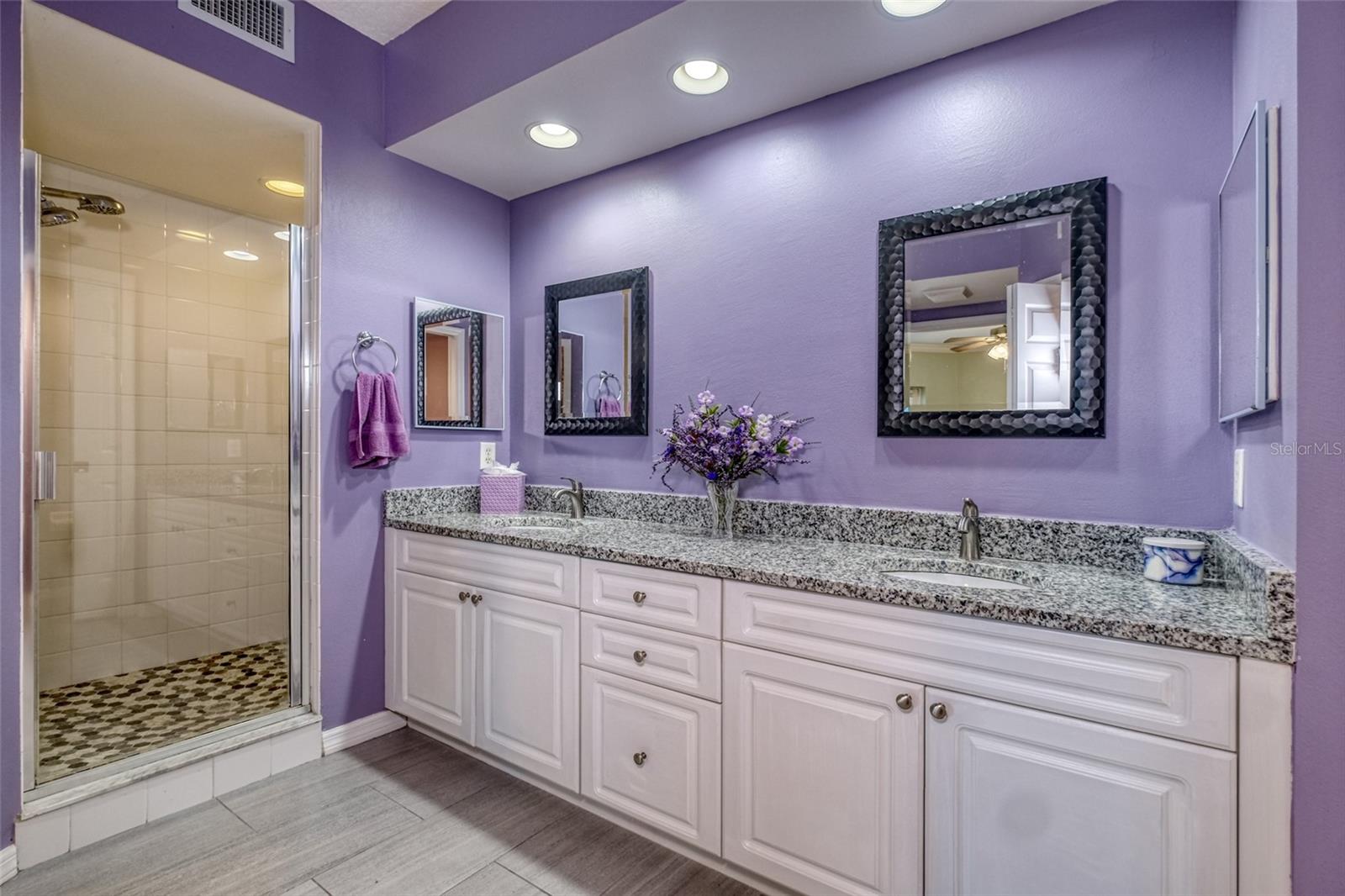 GOLF LAKE CONDO 1 AT EAST BAY - Residential