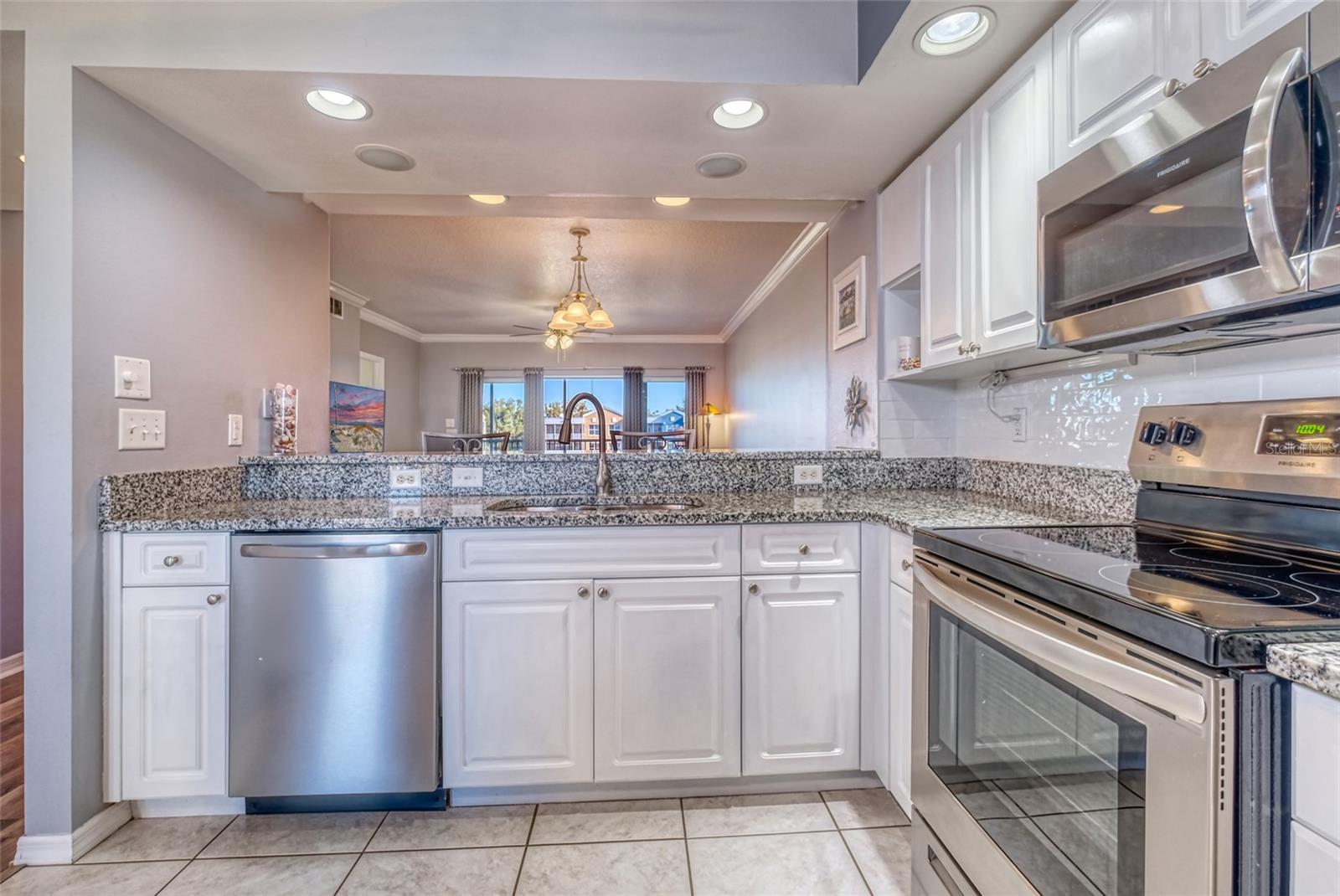 GOLF LAKE CONDO 1 AT EAST BAY - Residential