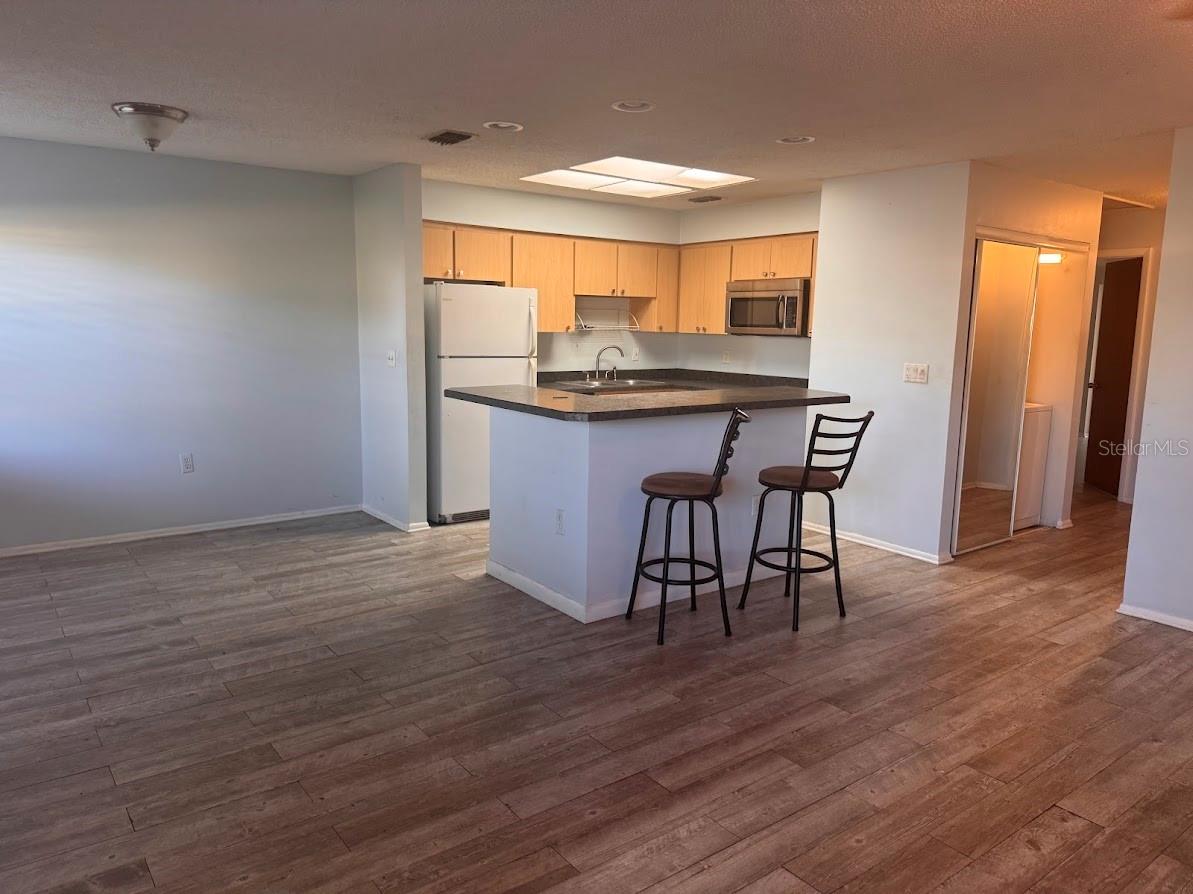 GREEN VALLEY ESTATES UNIT TWO - Residential Lease