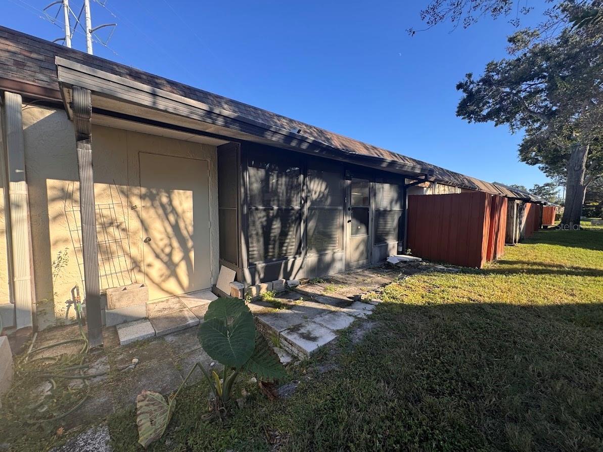 GREEN VALLEY ESTATES UNIT TWO - Residential Lease