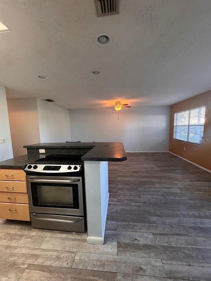 GREEN VALLEY ESTATES UNIT TWO - Residential Lease