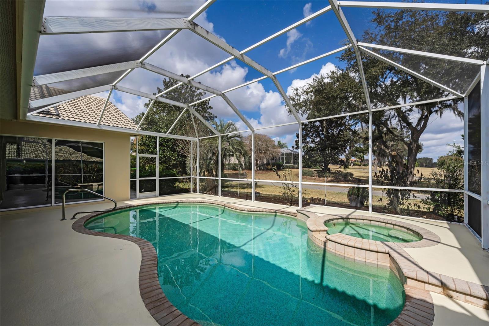 LAKE JOVITA GOLF & COUNTRY CLUB PH 01 - Residential