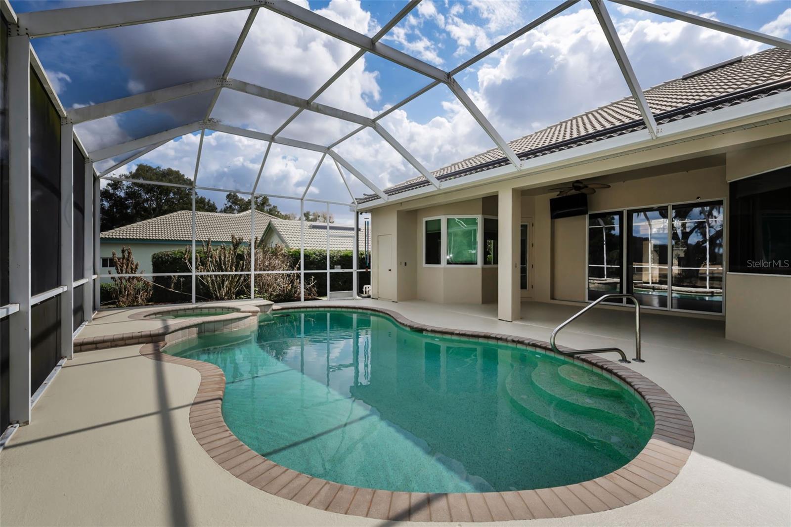 LAKE JOVITA GOLF & COUNTRY CLUB PH 01 - Residential