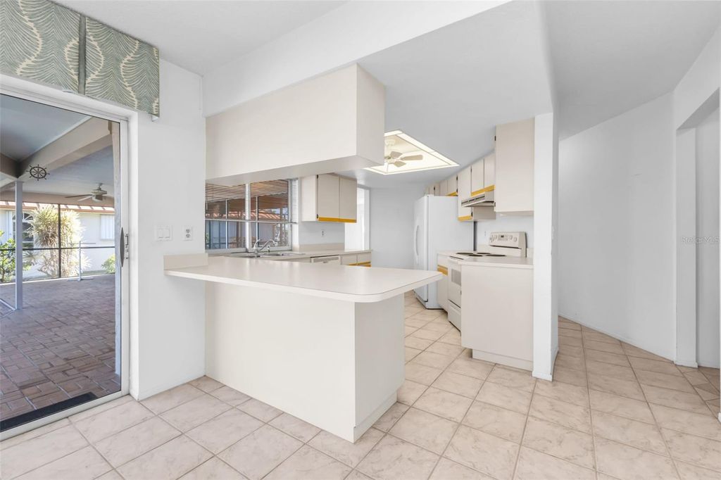 Photo of 1680 Via Bianca, Punta Gorda, FL 33950 (MLS # C7517918)