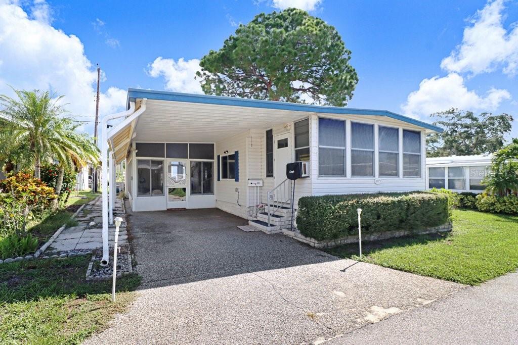 585 SKY HARBOR DRIVE 317