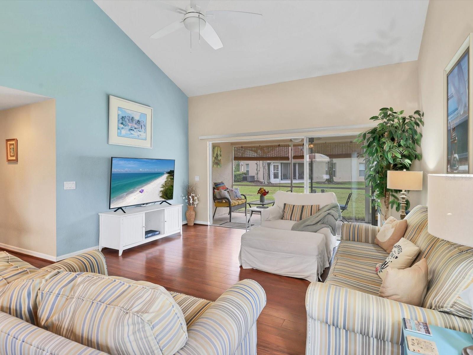 CEDAR HOLLOW AT TARA CONDO #1731580609 - Residential