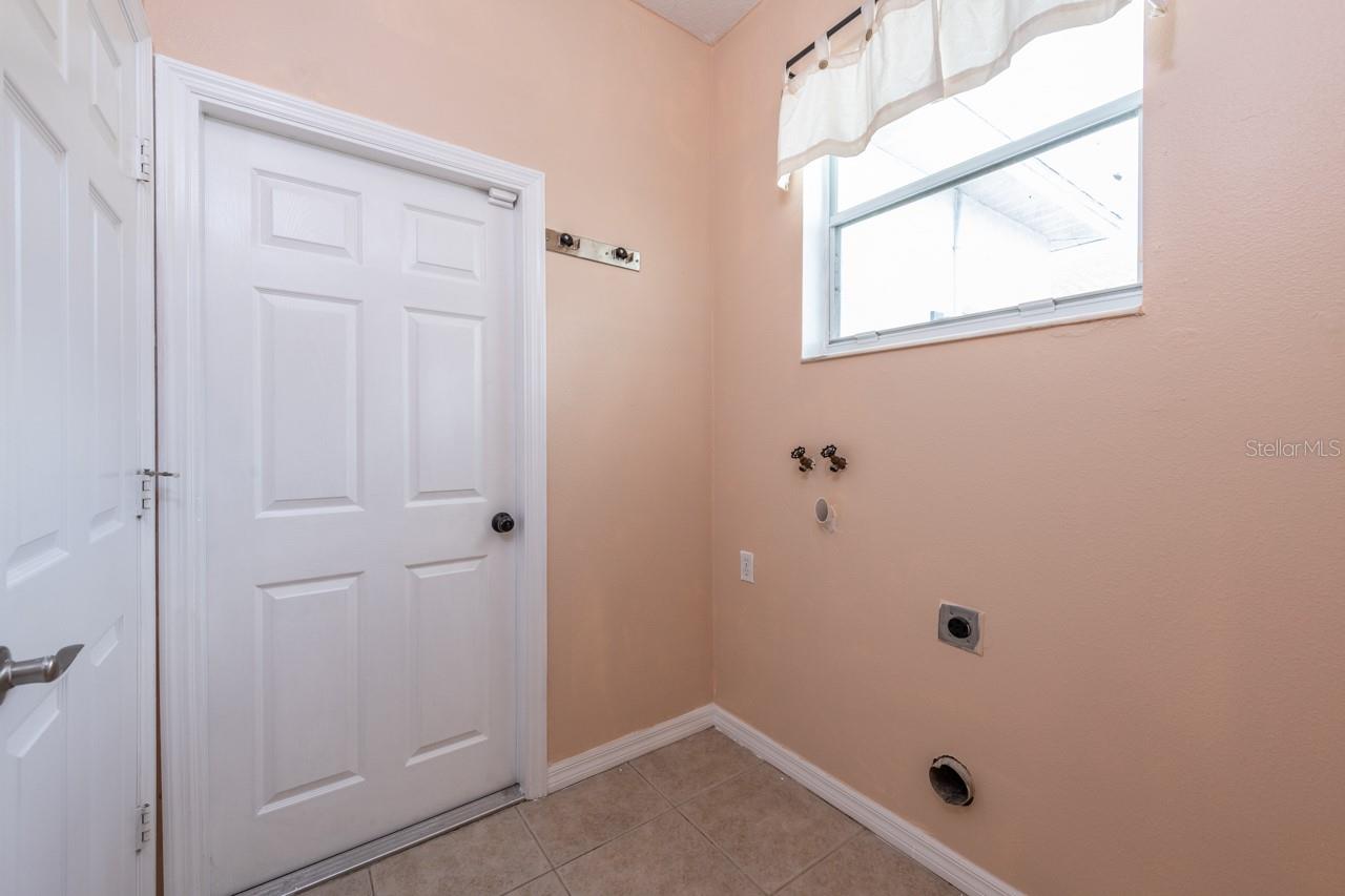 LAKE ST CHARLES - Residential