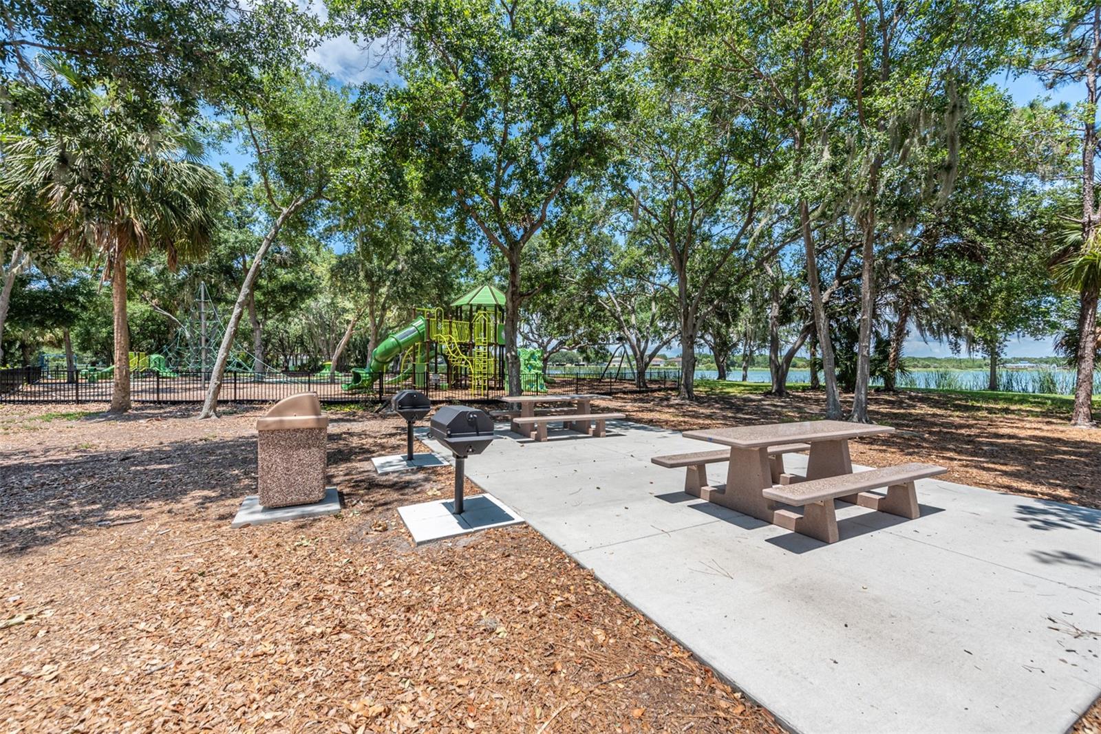 LAKE ST CHARLES - Residential