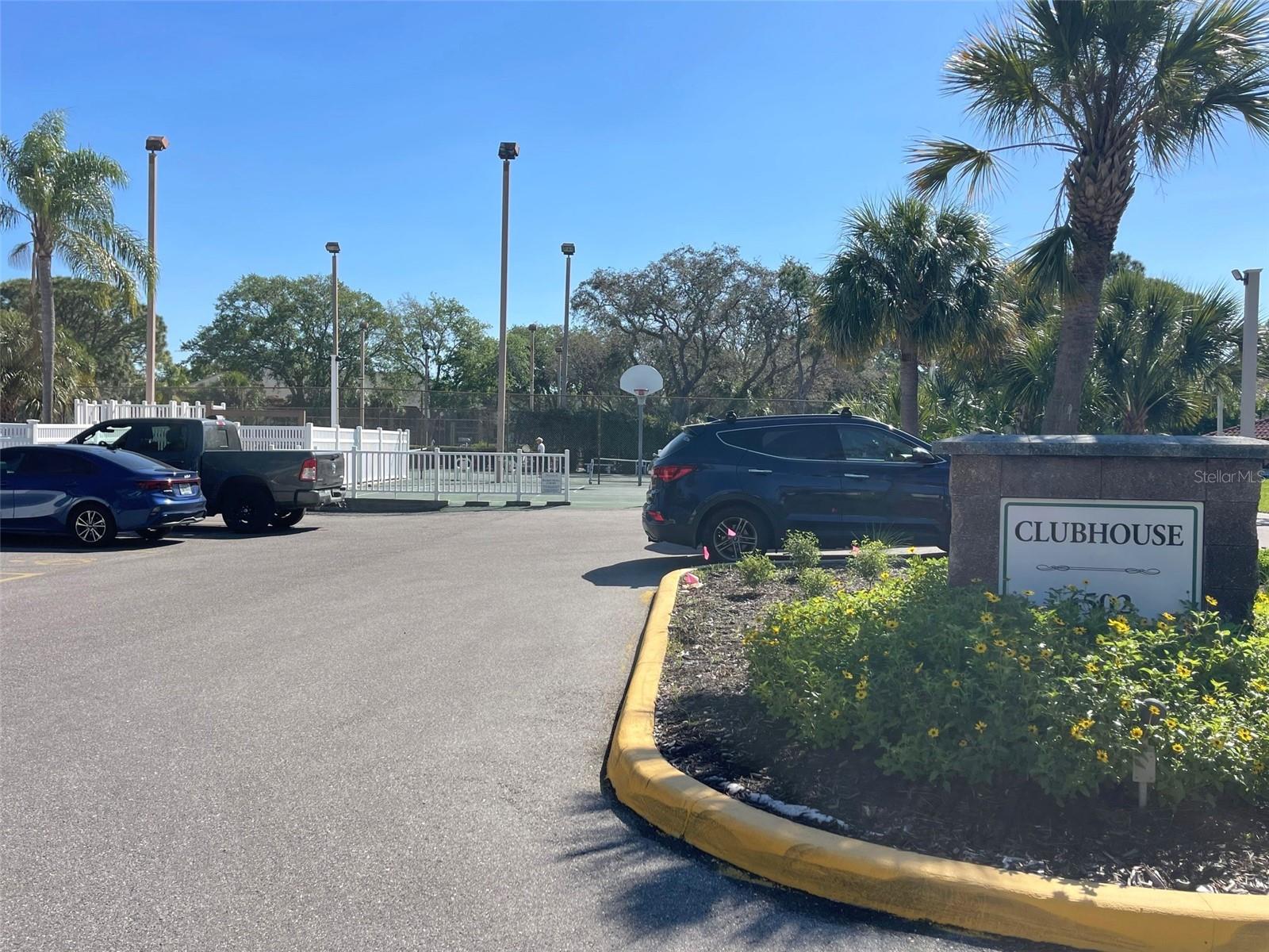 SHOREWALK BATH & TENNIS CLUB 1 - Residential