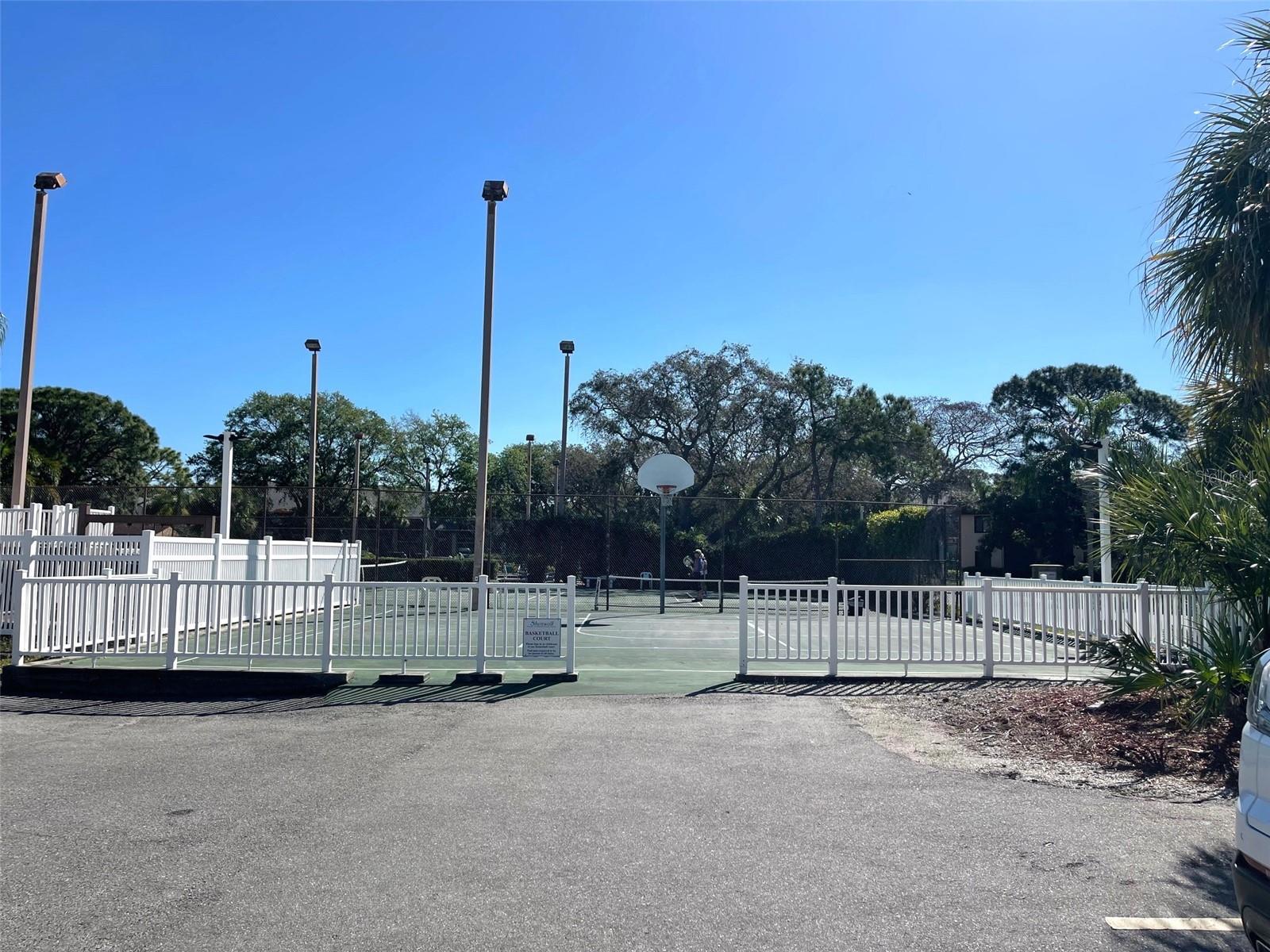 SHOREWALK BATH & TENNIS CLUB 1 - Residential