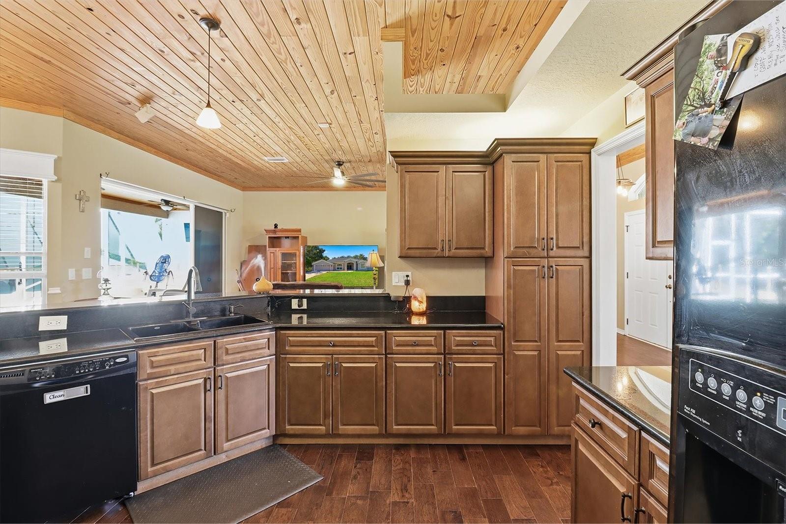 WOODMERE - Residential