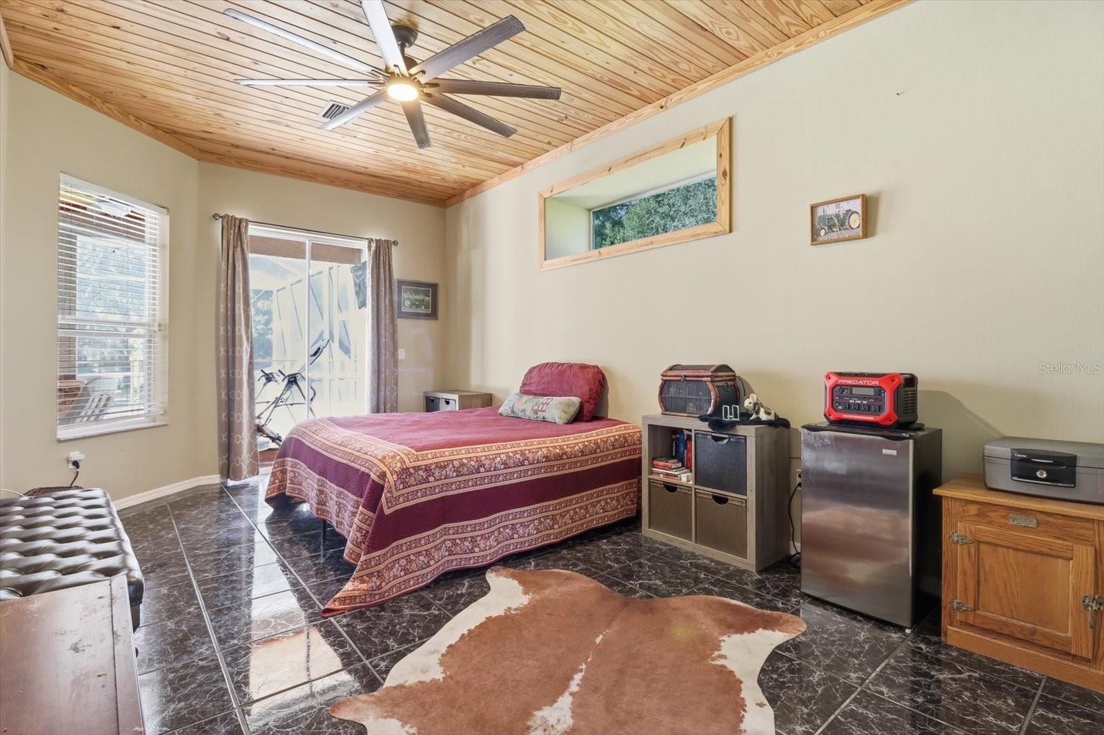 WOODMERE - Residential