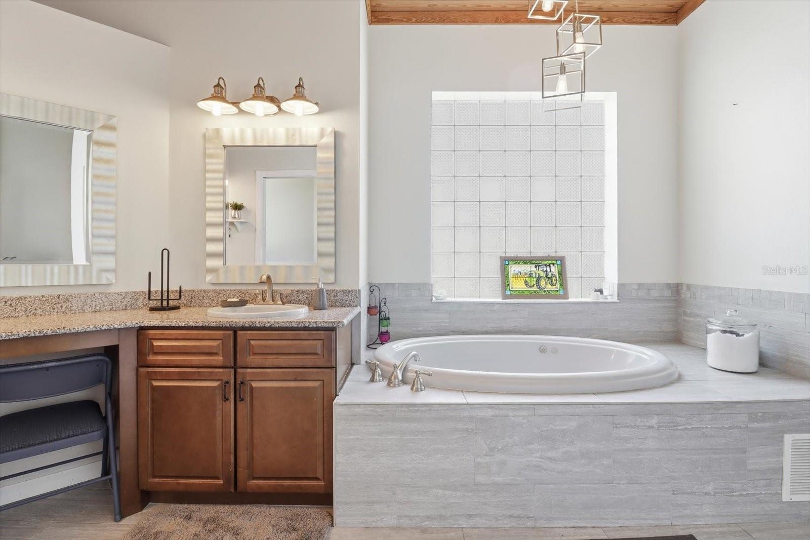 WOODMERE - Residential