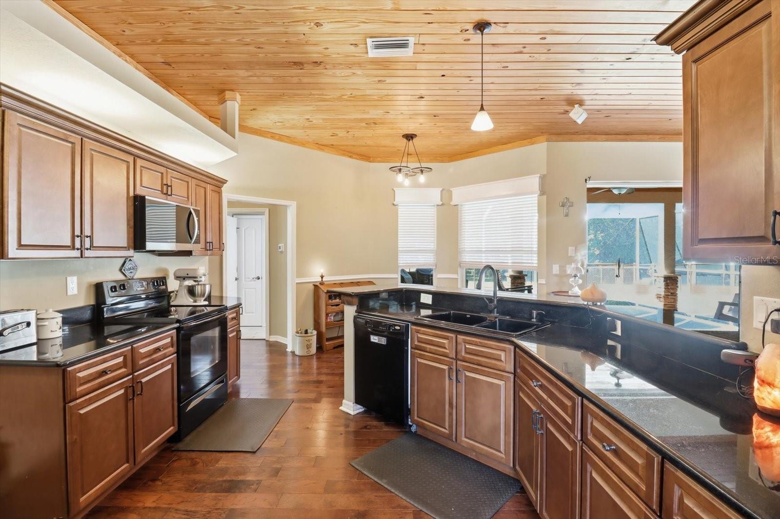 WOODMERE - Residential