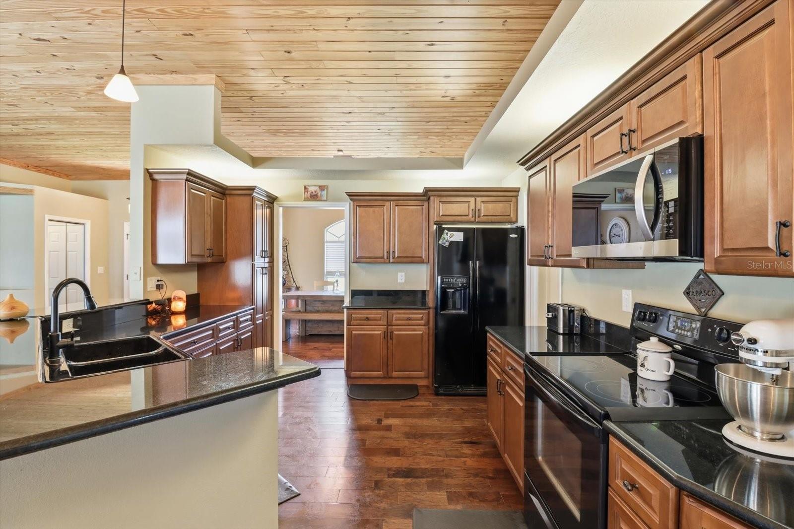 WOODMERE - Residential